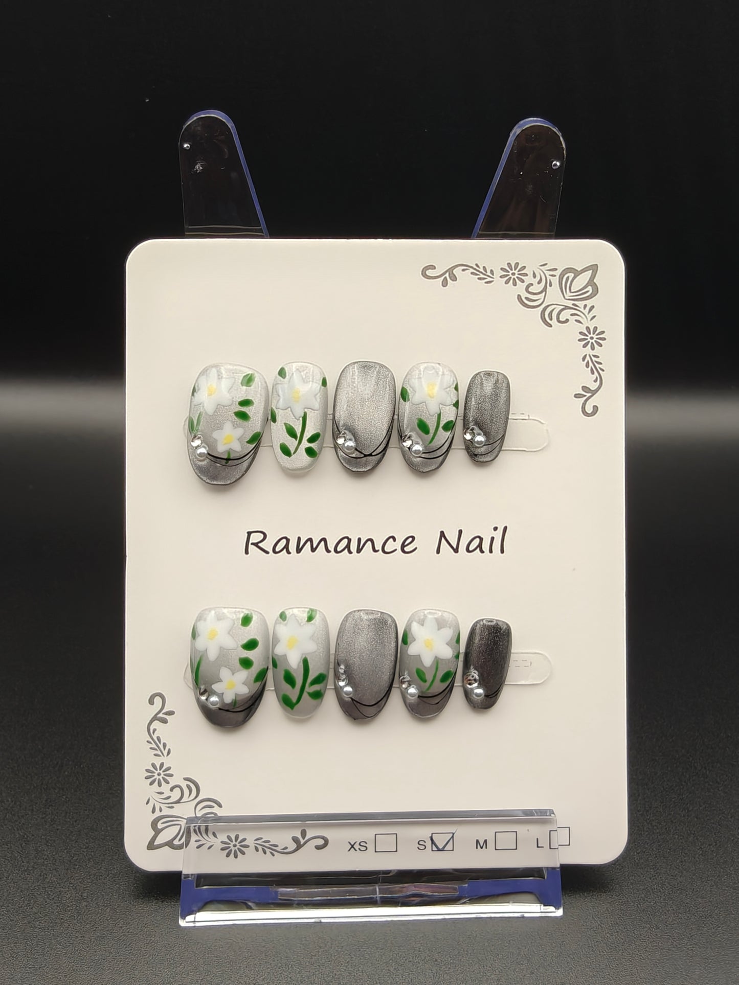A- Gray Floral Short Nails