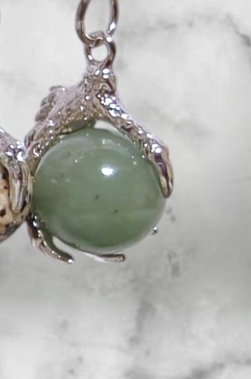 Dragon crystal claw Keychain