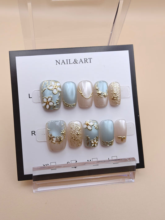 A- Blue/Gold Floral Short Nails