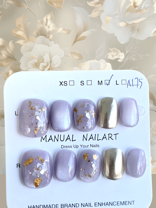 🚨🎉NEW🎉🚨Short Purple/Gold Nails