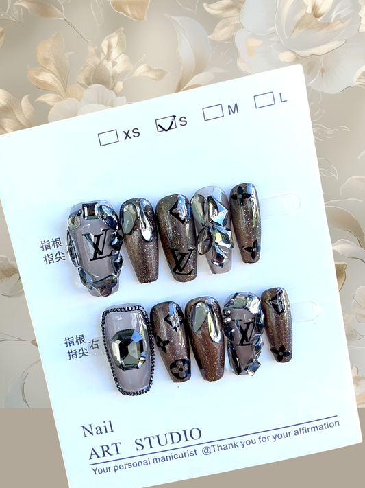 🚨🎉NEW🎉🚨 LV Fancy Nails